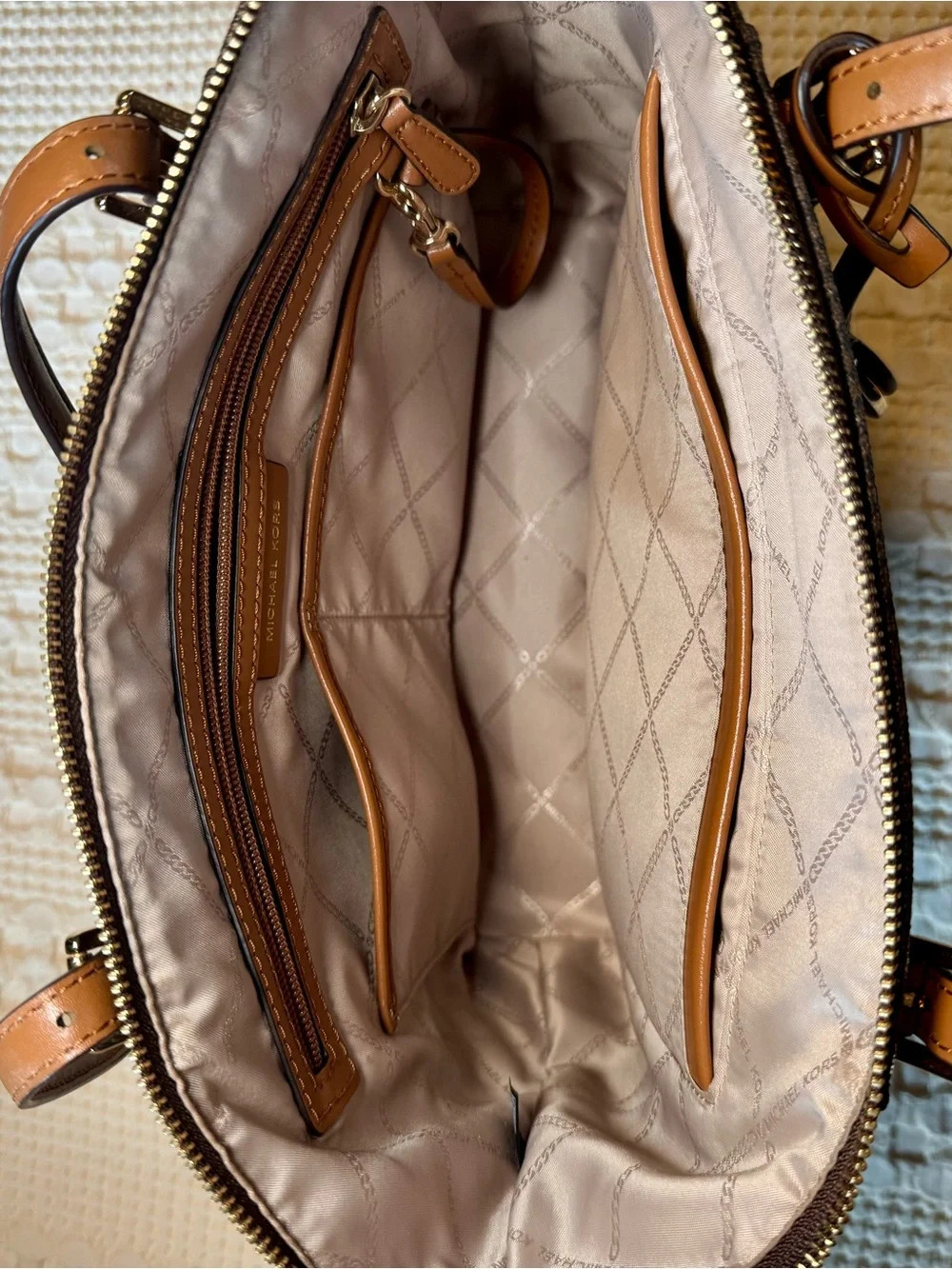 Michael Kors Jet Set East West Logo Tote